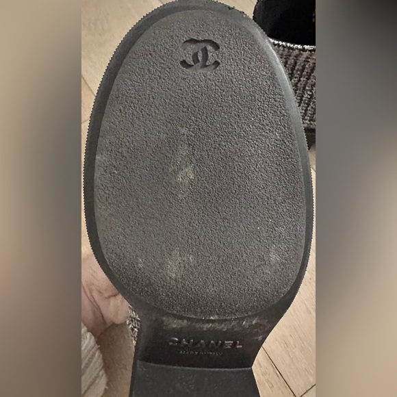 CHANEL 20B Tweed Fabric Cap Toe Pearl Lace Up Ankle Bootie Boots Shoes - Picture 7 of 12